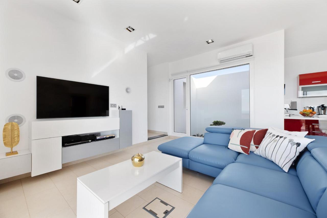Suite Isabela Тиас Экстерьер фото